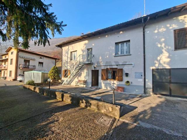 Appartamento in vendita a Endine Gaiano, Lombardia
