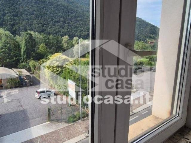 Appartamento in vendita a Endine Gaiano, Lombardia