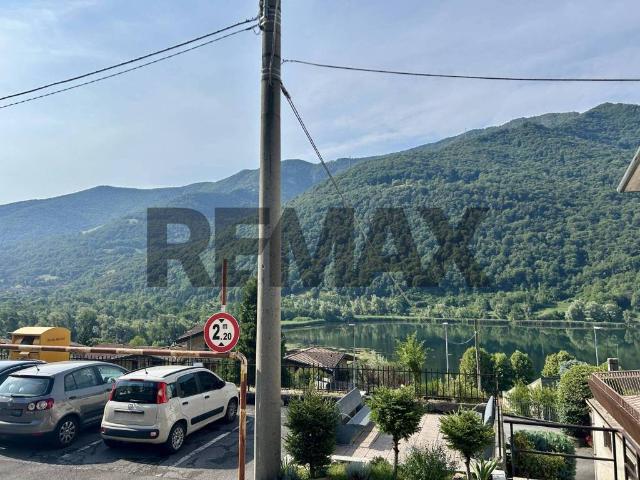 Appartamento in vendita a Endine Gaiano, Lombardia