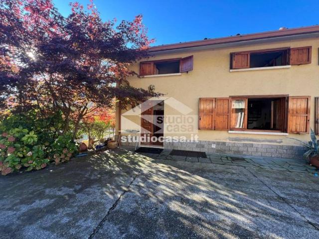 Appartamento in vendita a Endine Gaiano, Lombardia