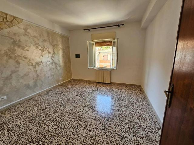 Appartamento in vendita a Lombardia, Enna