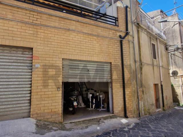 Appartamento in vendita a Fundrisi, Enna