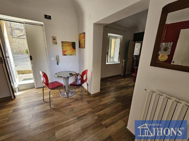 Appartamento in vendita a Valverde, Enna
