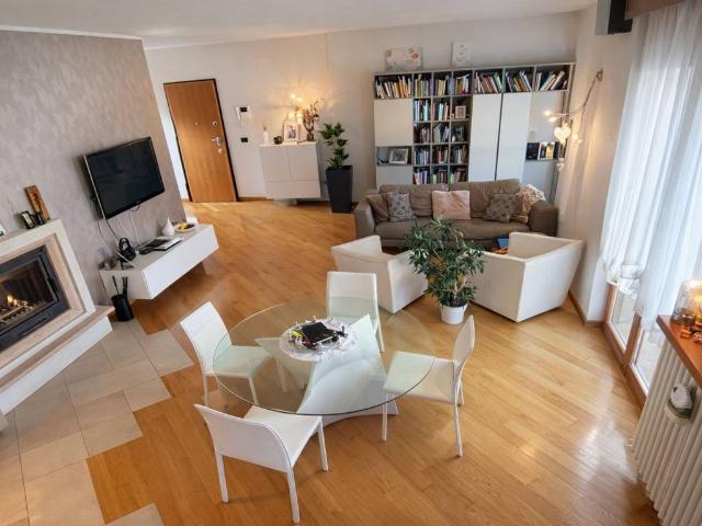 Appartamento in vendita a Entratico, Lombardia
