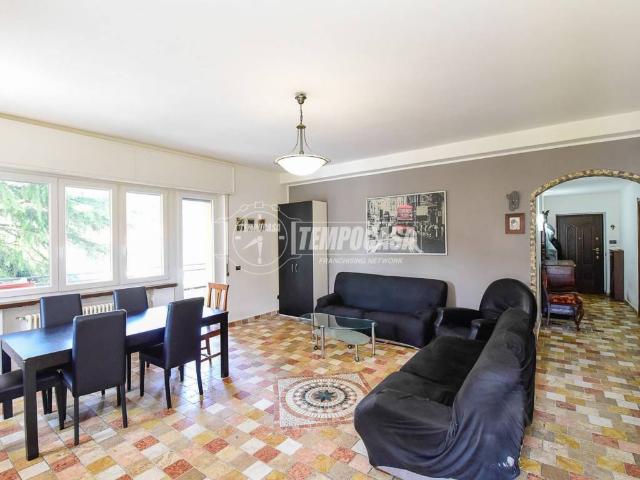Appartamento in vendita a Carpesino, Erba