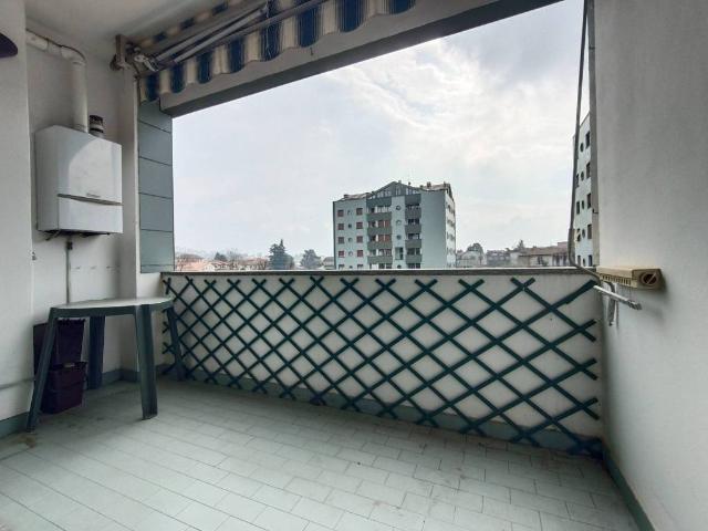 Appartamento in vendita a Carpesino, Erba