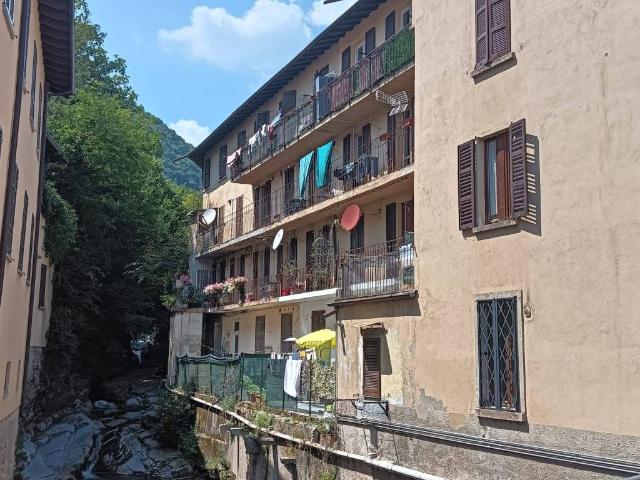 Appartamento in vendita a Crevenna, Erba