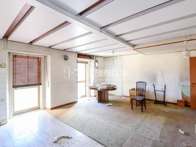 Appartamento in vendita a Cassina Mariaga, Erba