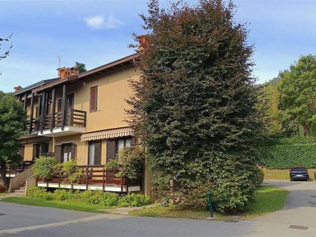Appartamento in vendita a Buccinigo, Erba