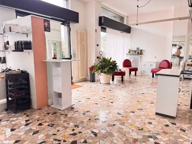 Appartamento in vendita a Parravicino, Erba