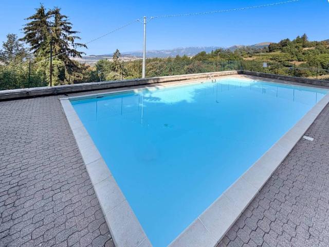 Appartamento in vendita a Erbezzo, Veneto
