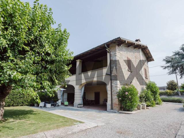 Appartamento in vendita a Erbusco, Lombardia