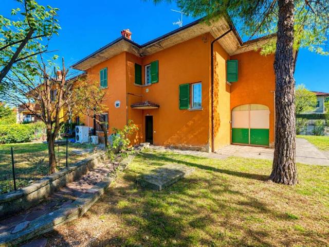Appartamento in vendita a Erbusco, Lombardia
