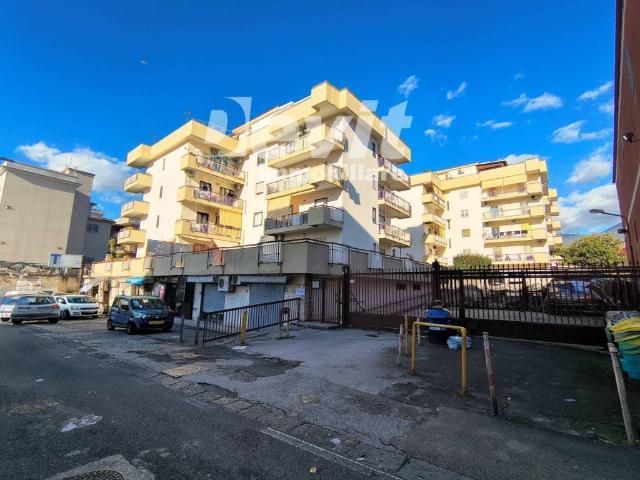 Appartamento in vendita a Ercolano, Campania