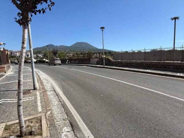 Appartamento in vendita a Ercolano, Campania
