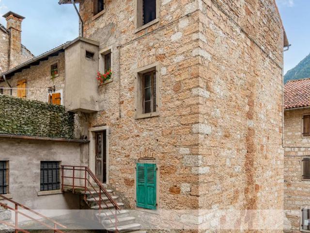 Appartamento in vendita a Erto E Casso, Friuli-Venezia Giulia