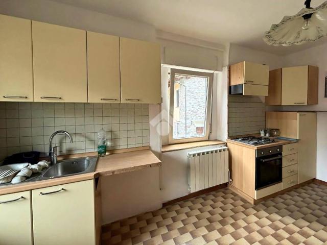 Appartamento in vendita a Comunità montana della valle Camonica, Esine