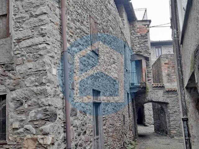 Appartamento in vendita a Comunità montana della valle Camonica, Esine