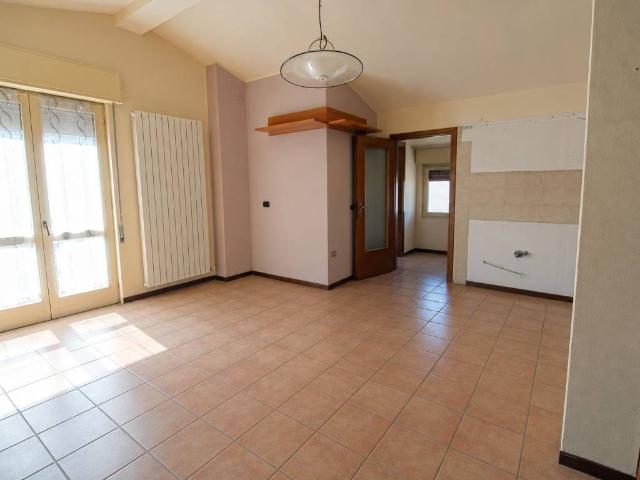 Appartamento in vendita a Comunità montana della valle Camonica, Esine