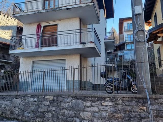 Appartamento in vendita a Villaggio Riva, Esino Lario