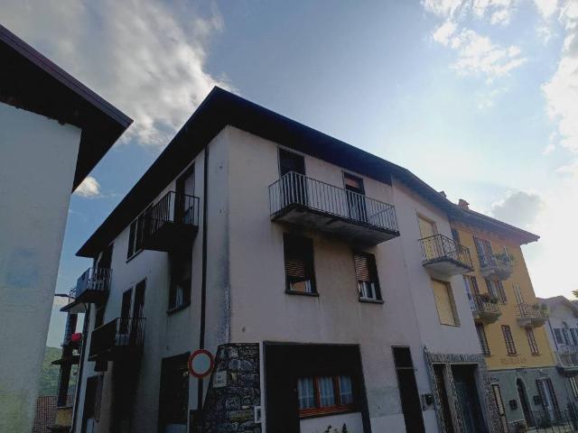 Appartamento in vendita a Esino Lario, Lombardia