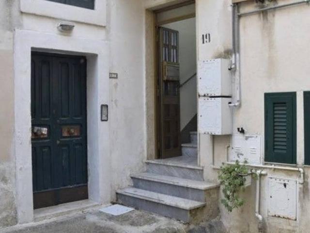 Appartamento in vendita a Esperia, Lazio