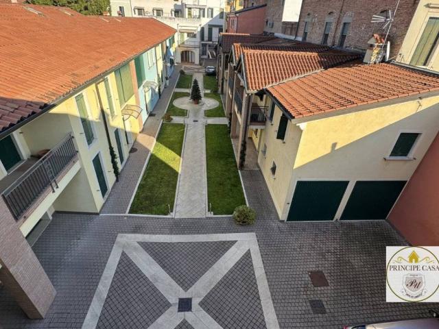 Appartamento in vendita a Este, Padova