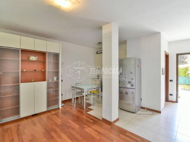 Appartamento in vendita a Eupilio, Lombardia