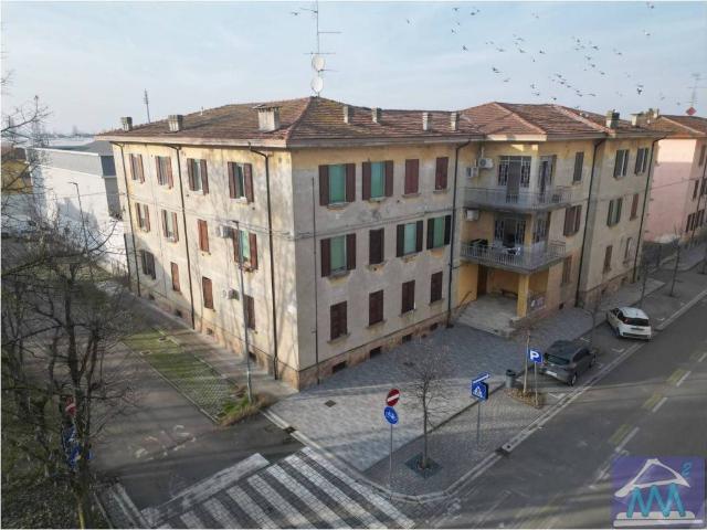 Appartamento in vendita a Pianura Reggiana, Re