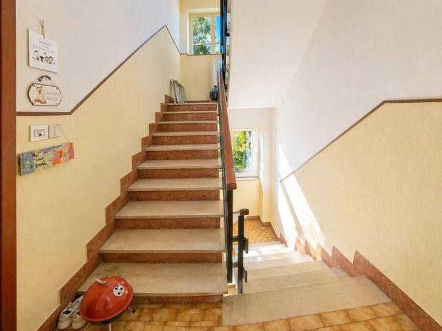 Appartamento in vendita a Piano, Marche