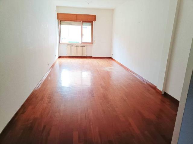 Appartamento in vendita a Piano, Marche