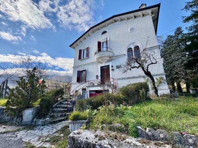Appartamento in vendita a Cancelli, Marche