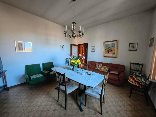Appartamento in vendita a Piano, Marche