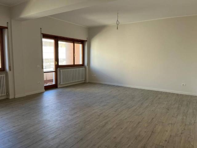 Appartamento in vendita a Marche, Ancona