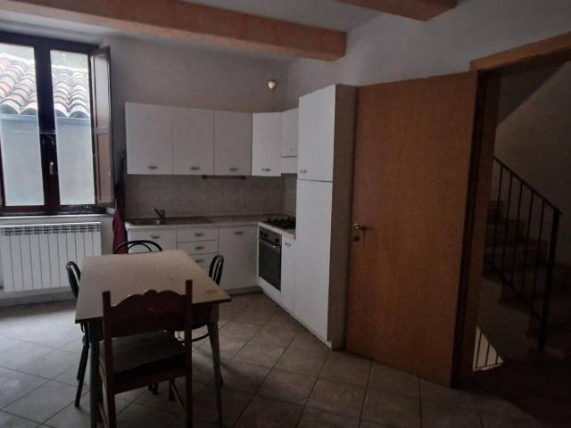 Appartamento in vendita a Borgo, Marche