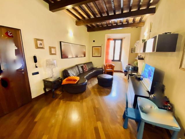 Appartamento in vendita a Centro, Marche