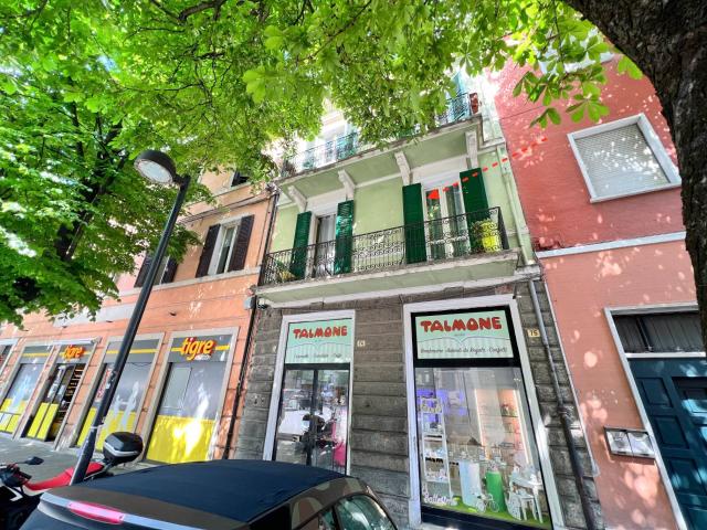 Appartamento in vendita a Centro, Marche
