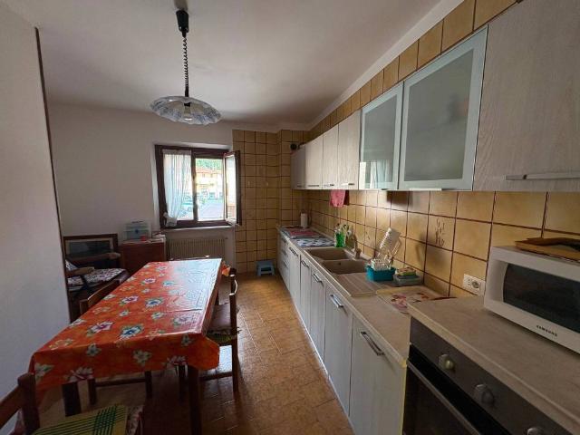 Appartamento in vendita a Faedis, Friuli-Venezia Giulia