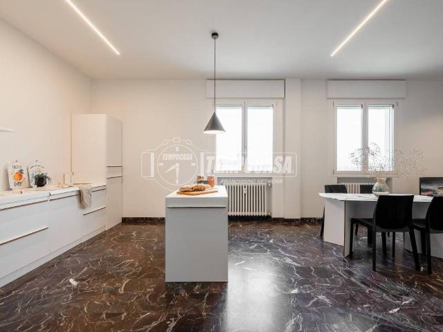 Appartamento in vendita a Quartiere Centro Nord, Faenza