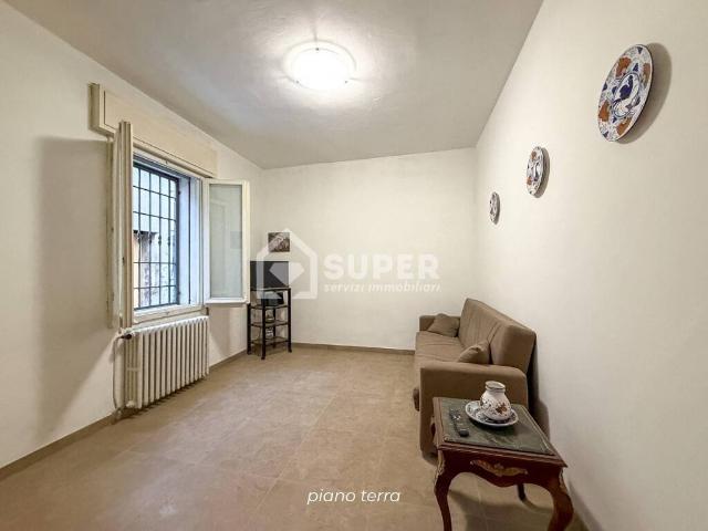 Appartamento in vendita a Quartiere Centro Nord, Faenza