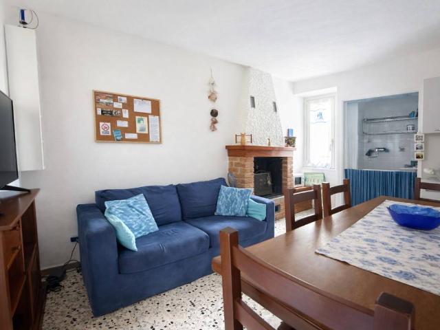 Appartamento in vendita a Faggeto Lario, Lombardia