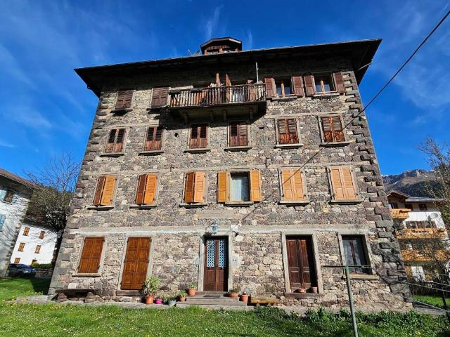 Appartamento in vendita a Falcade, Veneto