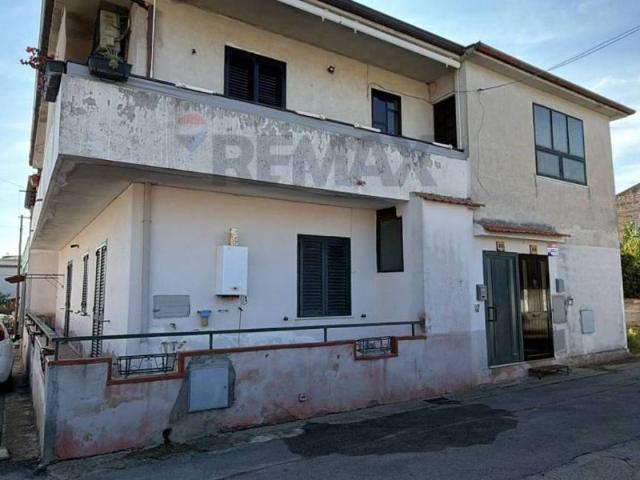 Appartamento in vendita a Falciano Del Massico, Campania