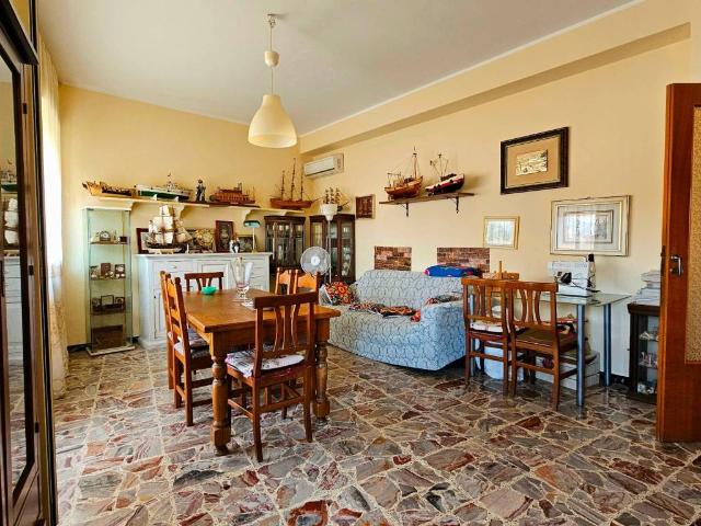 Appartamento in vendita a Marche, Ancona