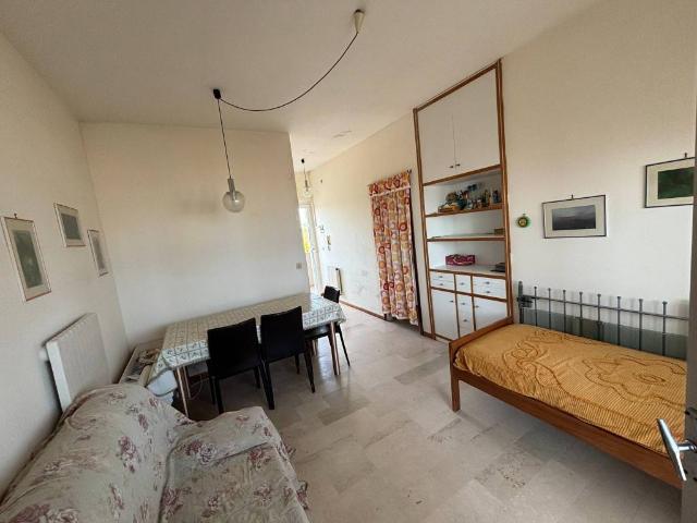Appartamento in vendita a Fiumesino, Marche