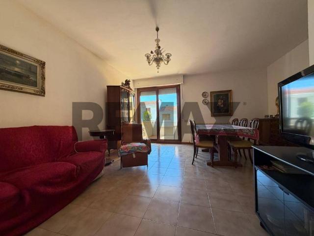 Appartamento in vendita a Palombina Vecchia, Marche