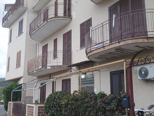 Appartamento in vendita a Belvedere, Falcone