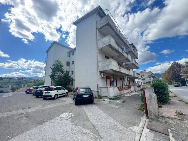 Appartamento in vendita a Belvedere, Falcone