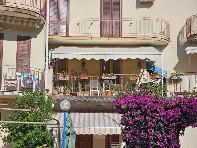 Appartamento in vendita a Belvedere, Falcone