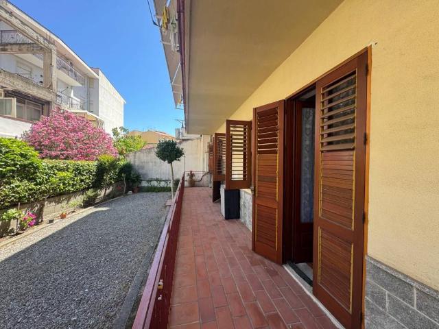 Appartamento in vendita a Belvedere, Falcone